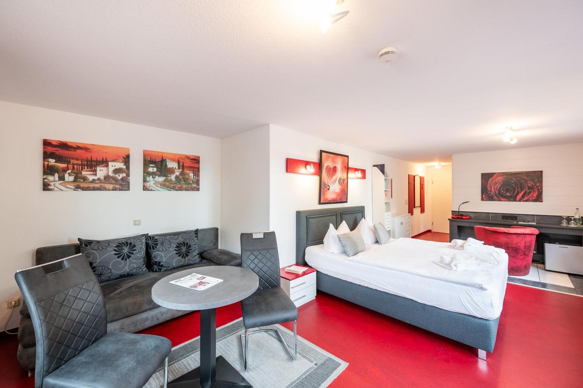 Hotel Oma's Kueche & Quartier *